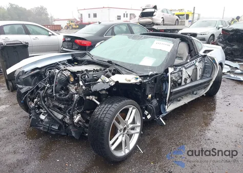 2017 Chevrolet Corvette Stingray из США, поврежденный, VIN 1G1YC2D75H5107680